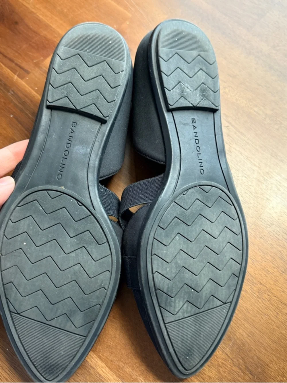 Bandolino Black Pointed Toe Crisscross Flats